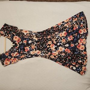 Monteau: floral dress